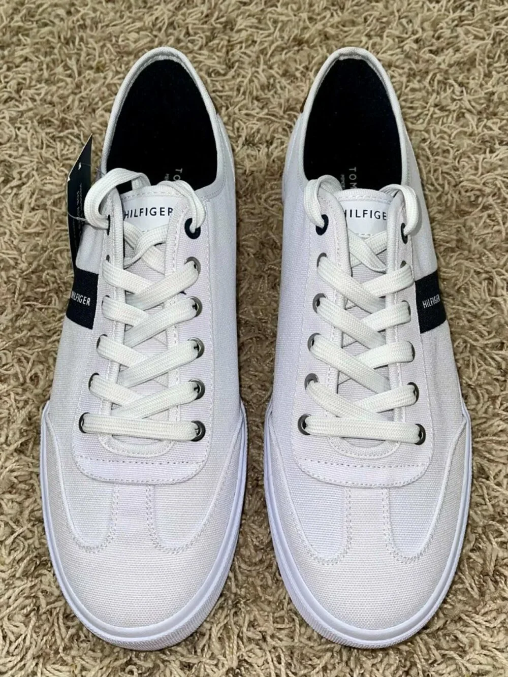 Tommy Hilfiger Men’s Canvas Low-Top Sneakers Shoes White, Size 12 (New)